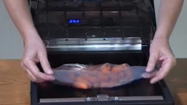 VacMaster VP112S chamber sealing demo